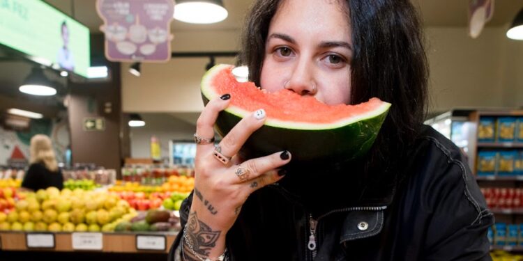 Referência na produção musical brasileira, LARINHX lança o EP “Vadias In Love”