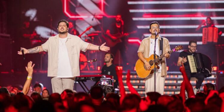 Breno & Bernardo lançam “B.O de Sempre” e dão início ao DVD “B&Bendo Por Aí – Edição Guarapari”