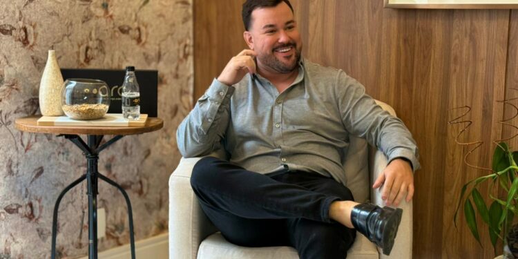 Do Tatame Ao Comando Do ARC Hospital Premium: Conheça Wenzo Nunes, Ex-Lutador E Empresário Da Saúde