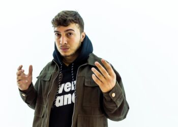 BDK transforma tensão e introspecção em purificação sonora no single “Camaleão”