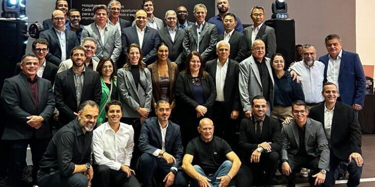 Grupo Raion inaugura concessionária Nissan Keiko em Barra Mansa com presença de autoridades e convidados especiais