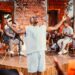 Mumuzinho une romantismo, hits virais e clima intimista no audiovisual “Simples Assim”