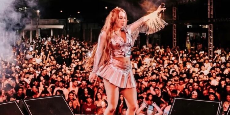 “Minha base, meu figurino e minha força”: DJ Danny Albuquerque exalta o DNA materno em sua identidade artística