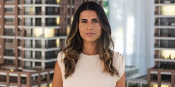 Patricia Rosa, conhecida por muitos no mercado imobiliário pelo codinome "Vida", atua há 18 anos e é reconhecida pela forte rede de relacionamentos construída ao longo da carreira
