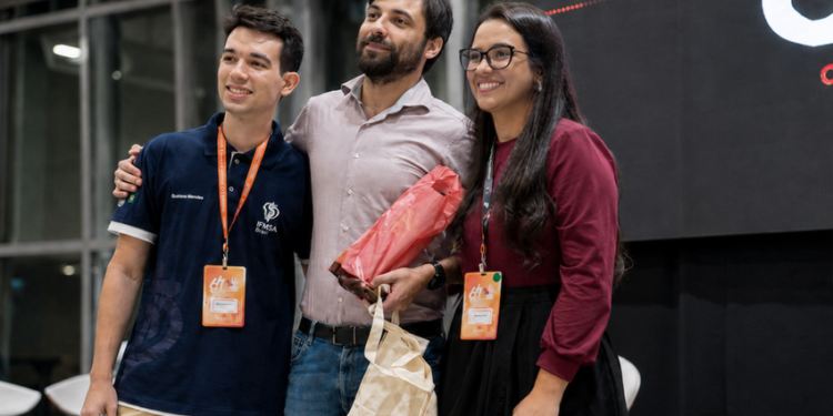 Gustavo Mendes, Dr. Thiago Daibes Padilha e Yara Santos durante evento de lançamento da parceria em Fortaleza-CE.
