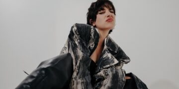 Clau estreia primeiro álbum da carreira com Criolo, Rael, DAY LIMNS e Vulgo FK