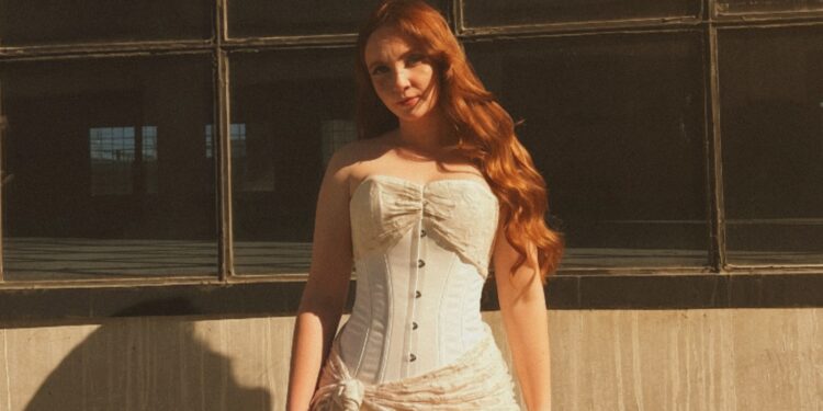 Nathalia Bacci lança o novo single “Imagina Eu”