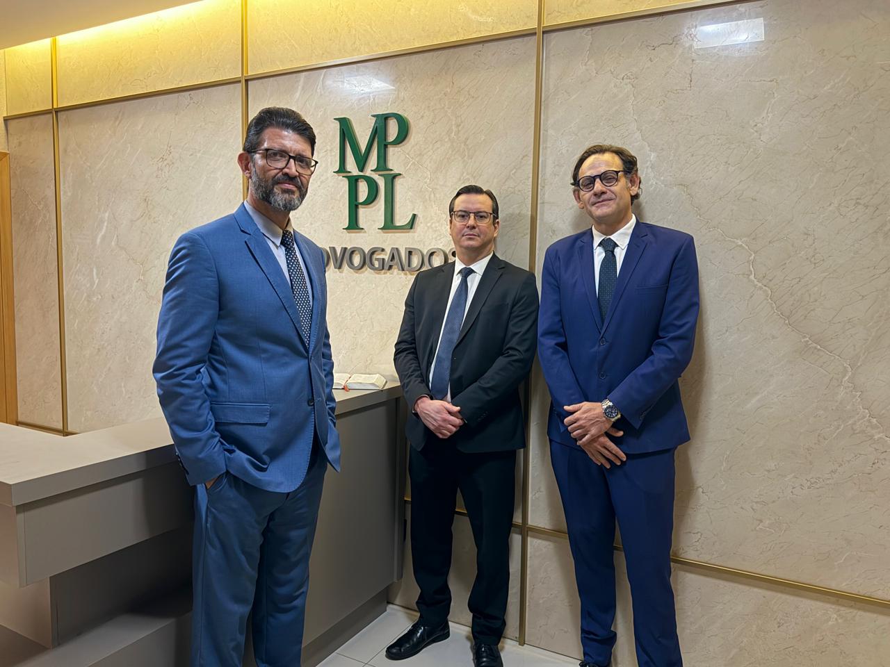 José Moraes Neto, Fernando do Prado e Fernando Lobo